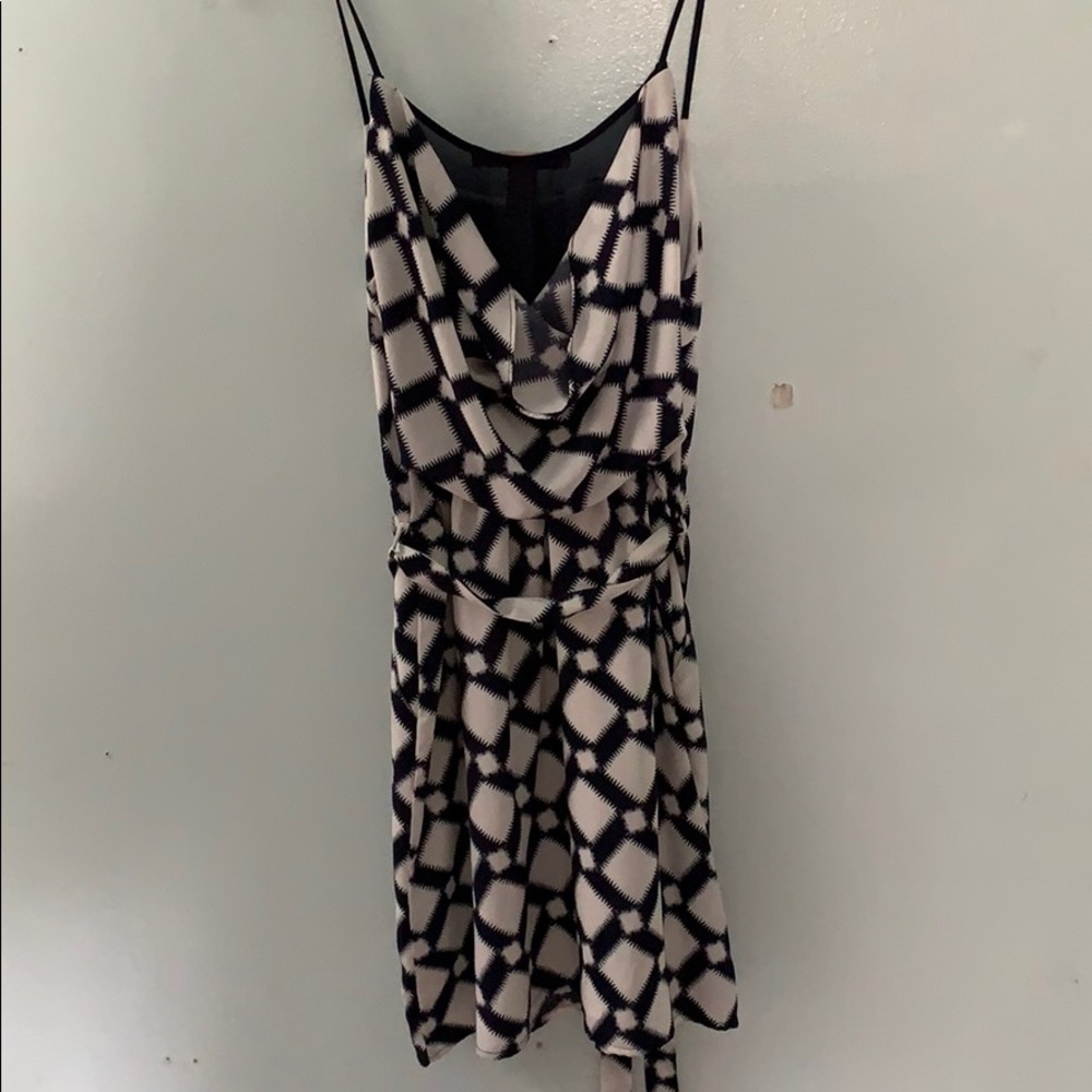 Pattern Dress - Picture 4 of 5